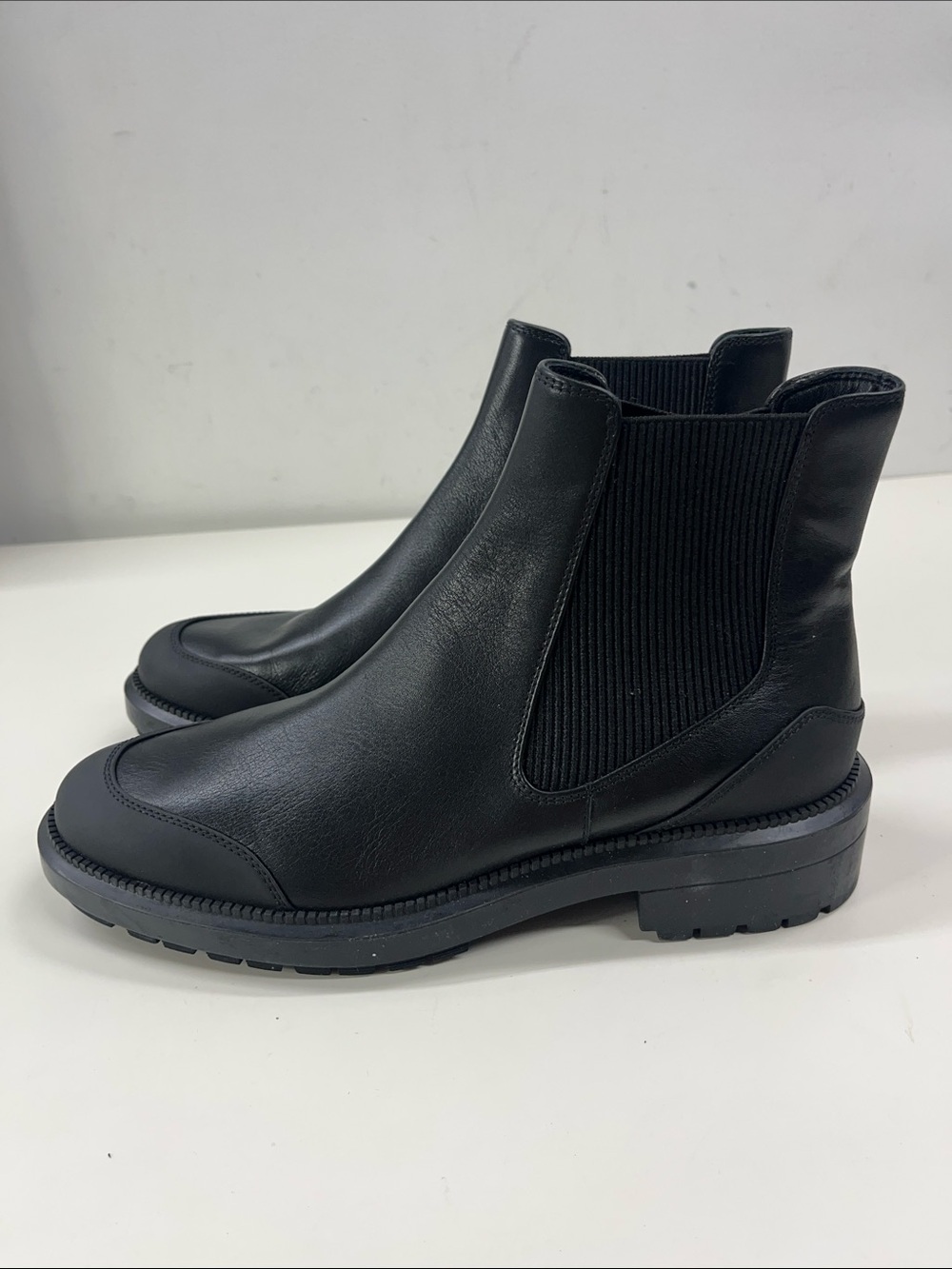New Aquatalia Leila Weatherproof Leather Chelsea Boot in Black Size 7.5